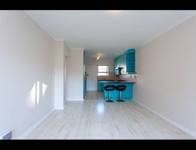 2 BEDROOM APARTMENT RENTED IN WYNBERG UPPER
